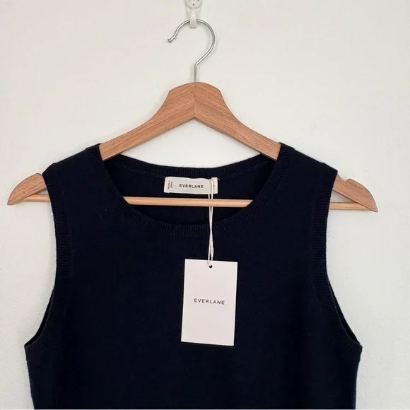 Everlane || The Classic Tank in Cashmere Navy Blue Small NWT - Picture 3 of 8